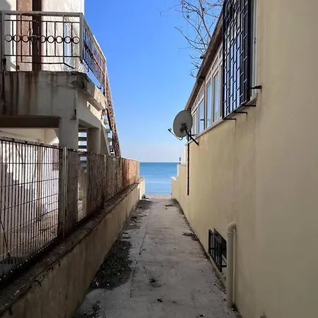 Квартира Для Отдыха У Моря. Апартаменты Бююкчекмедже